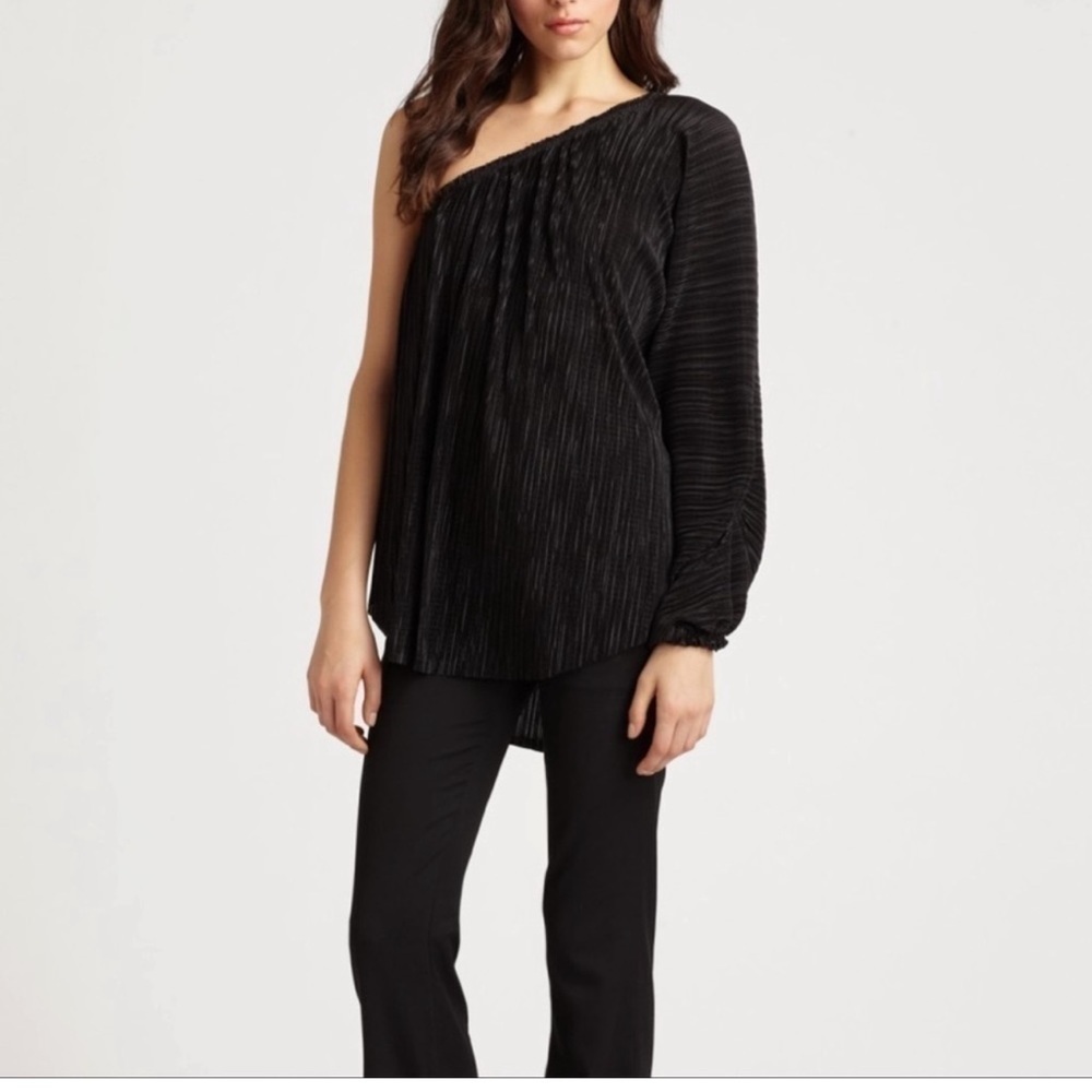L’agence Pleated Plisse Blouse